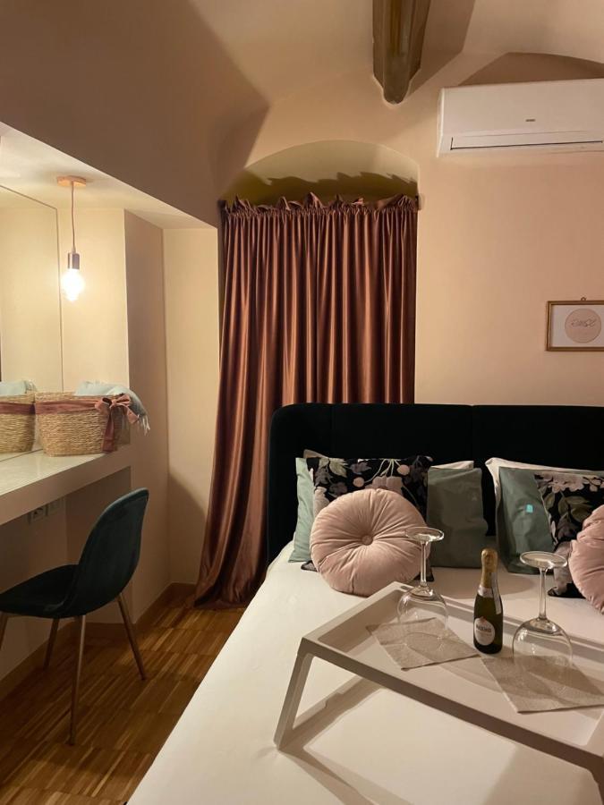 Rose Apartment Terlizzi Buitenkant foto