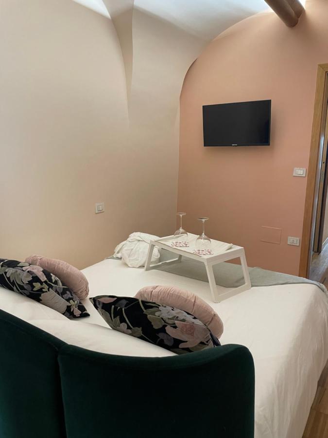 Rose Apartment Terlizzi Buitenkant foto