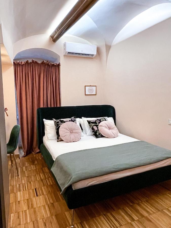 Rose Apartment Terlizzi Buitenkant foto